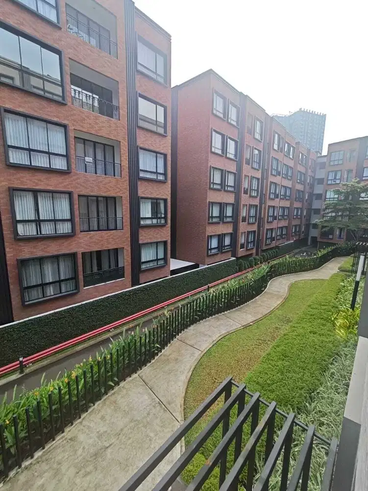 Dijual apartemen llyod alam sutera signature