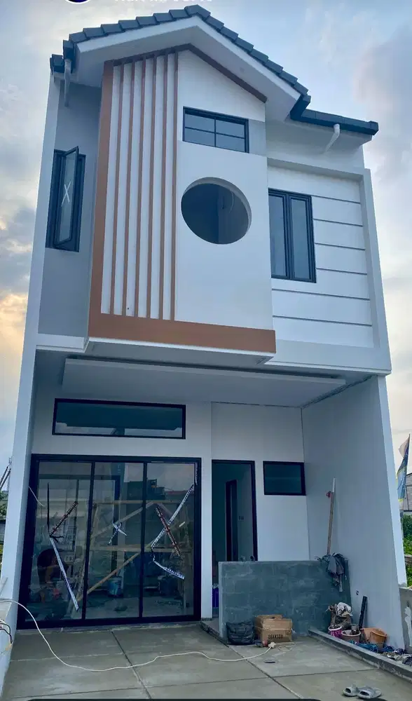 Rumah style Japanese 2Lt dibelakang Greenlake Tgr