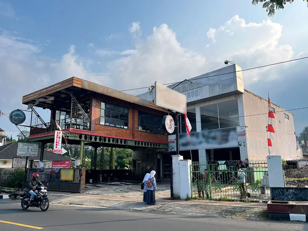 Ruang Usaha Bagus Murah & Strategis di Jl. Raya Cipanas