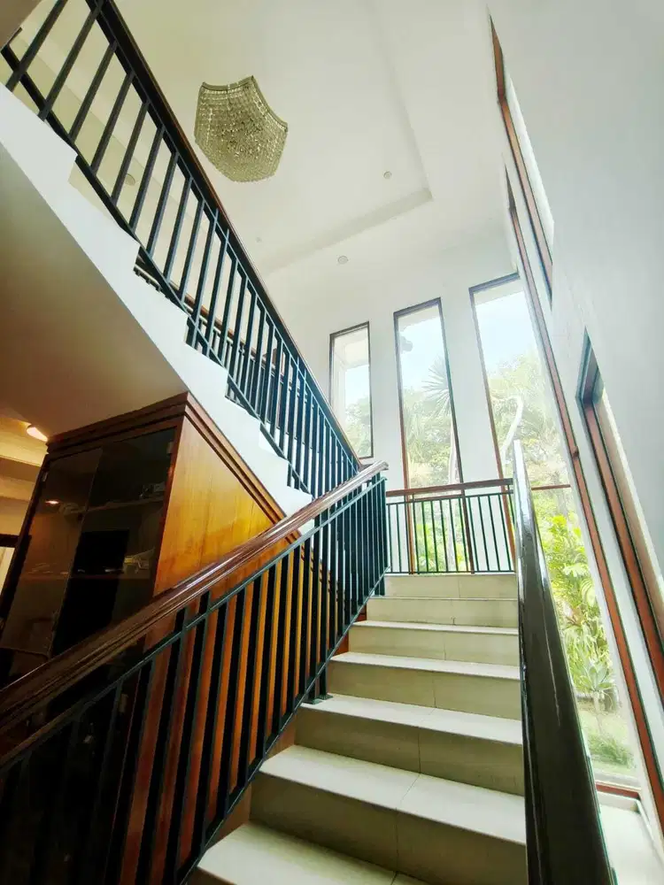 Rumah dijual BU posisi hook Dikotawisata cibubur