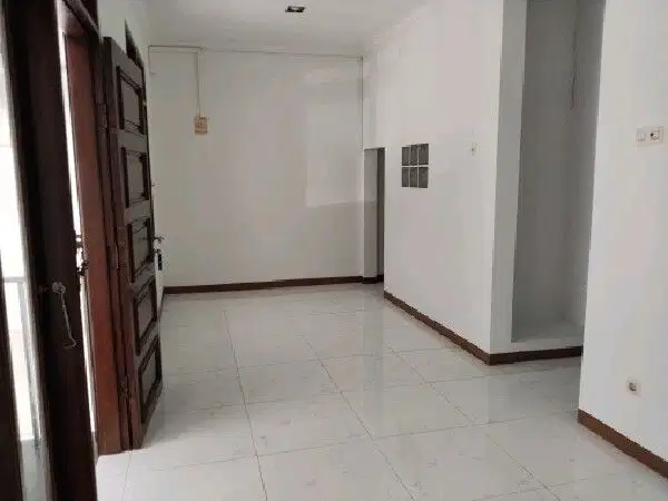 Rumah Tipe 2 Lantai di Setra Duta, Bandung Ref.04856