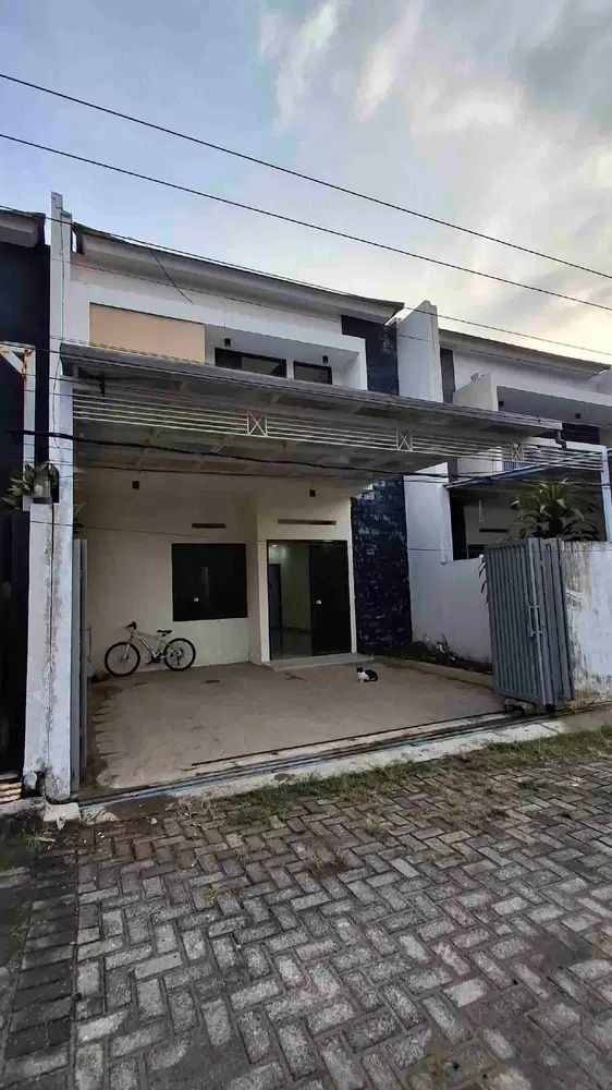 dijual cepat rumah 2 lantai siap huni bisa kpr dekat kampus POLBAN