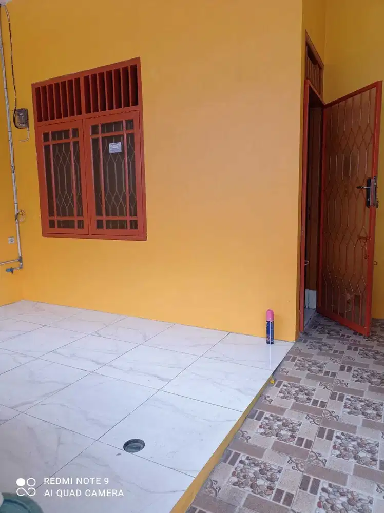 Rumah SHM 105m² Cipondoh Jalan Utama Dekat RS Sari Asih Jual Cepat