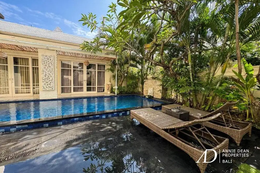 FREEHOLD 3-BEDROOM VILLA SET WITHIN A COMPLEX IN LEGIAN