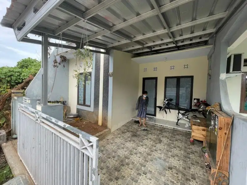 rumah minimalis sudah SHM deket rumah sakit sari asih dan mos