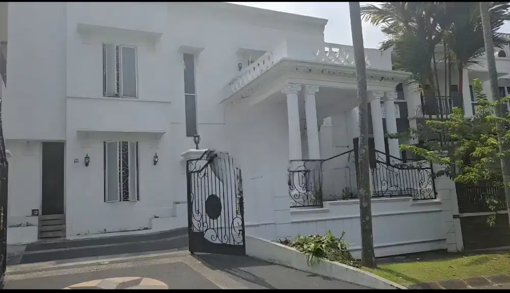 Dijual Cepat Rumah 2 Lantai di BNR, Bangunan Baru, Mewah, dan 5 KT
