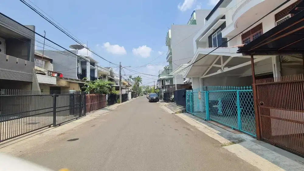 Dijual Murah Rumah 2 Lantai di Janur Asri Kelapa Gading