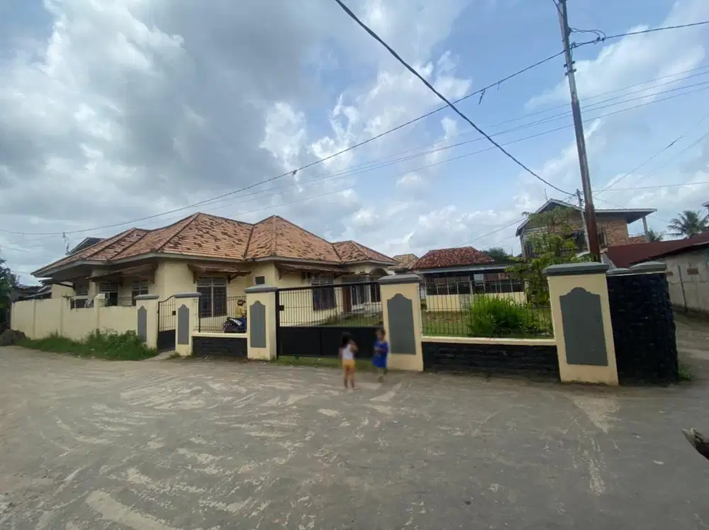 DIJUAL RUMAH LUAS JALAN SULTAN MANSYUR BUKIT PALEMBANG