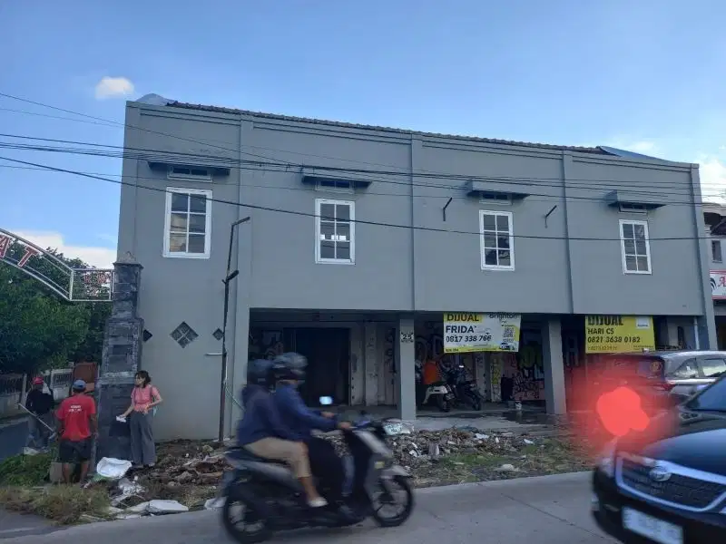 3 ruko 2 lantai akses strategis pinggir jalan raya colomadu