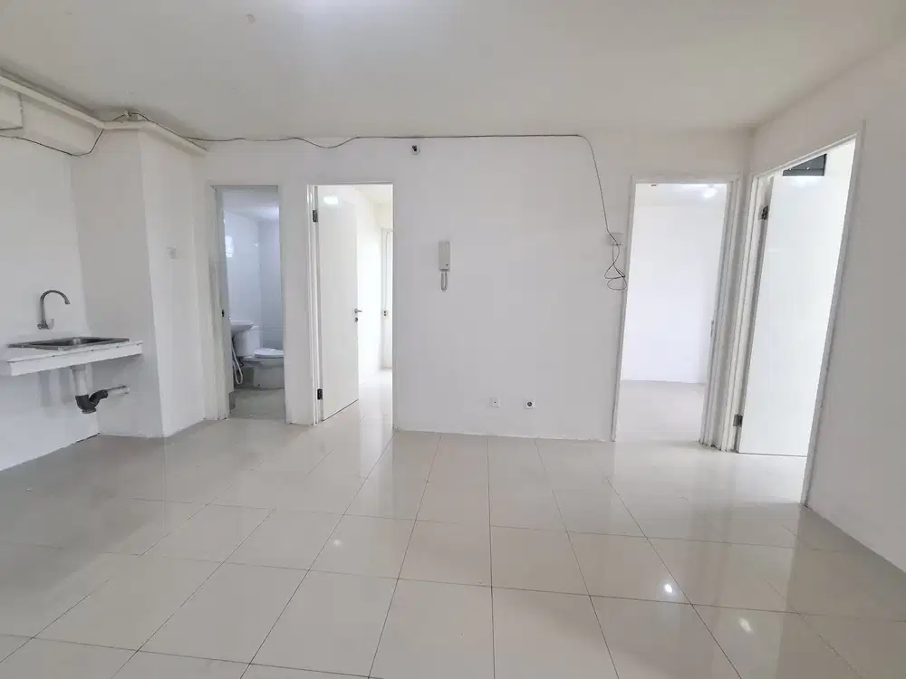 Sewa 3BR Unfurnished Apartemen Basura  City
