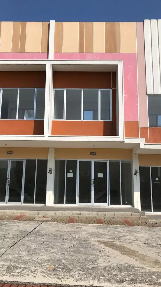 Ruko Siap Pakai yang Berlokasi Paling Dekat dengan Gerbang Kawasan