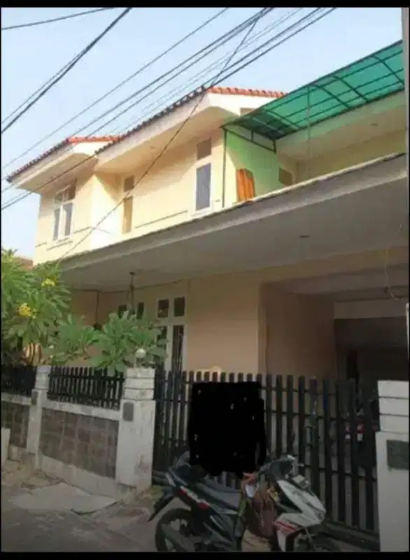 disewakan rumah 2 lantai di rawamangun jaktim