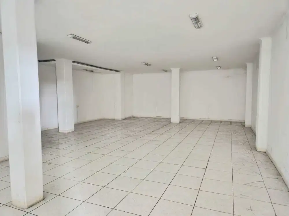 Termurah! Gedung mainroad Soekarno Hatta Bandung