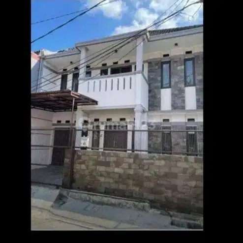 Disewakan Rumah Bagus Siap Huni 4 Kamar Tidur di Komplek Mas Naga