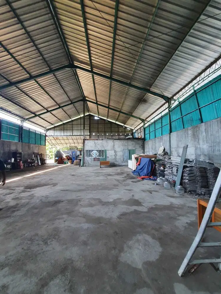 Gudang 450 m2 di area jl.By Pass Ngurah Rai Sanur Bali