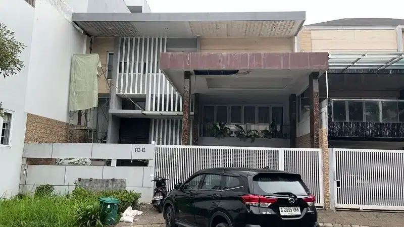 Dijual Rumah 2.5 lantai di Citra 6, Kalideres, Jakarta Barat
