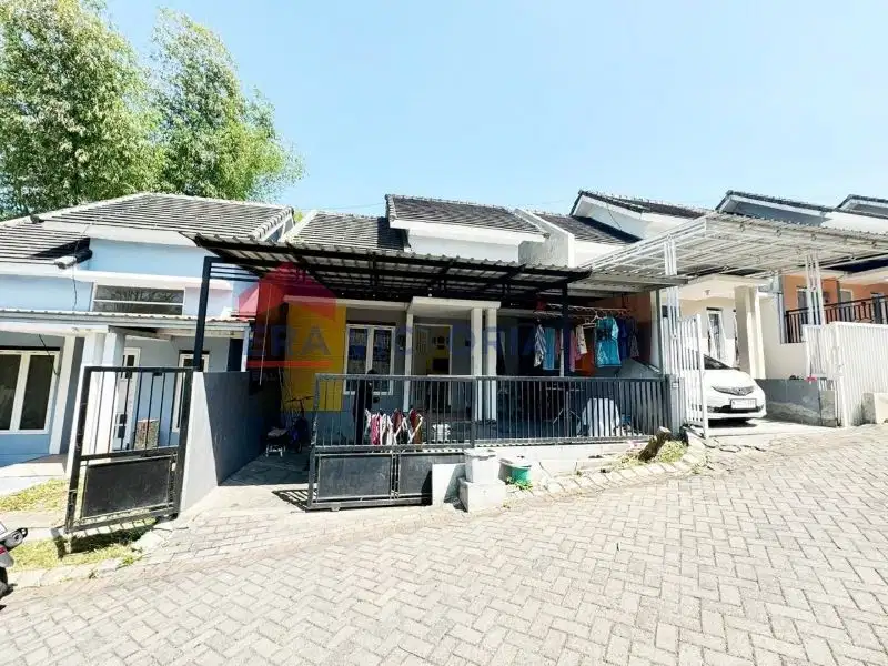 Rumah bagus one gate Sistem dekat area Soekarno Hatta