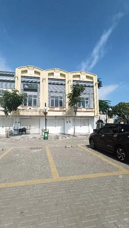 Di Sewakan RUKO MONACO SPORTCITY JABABEKA lokasinya Sangat RAME