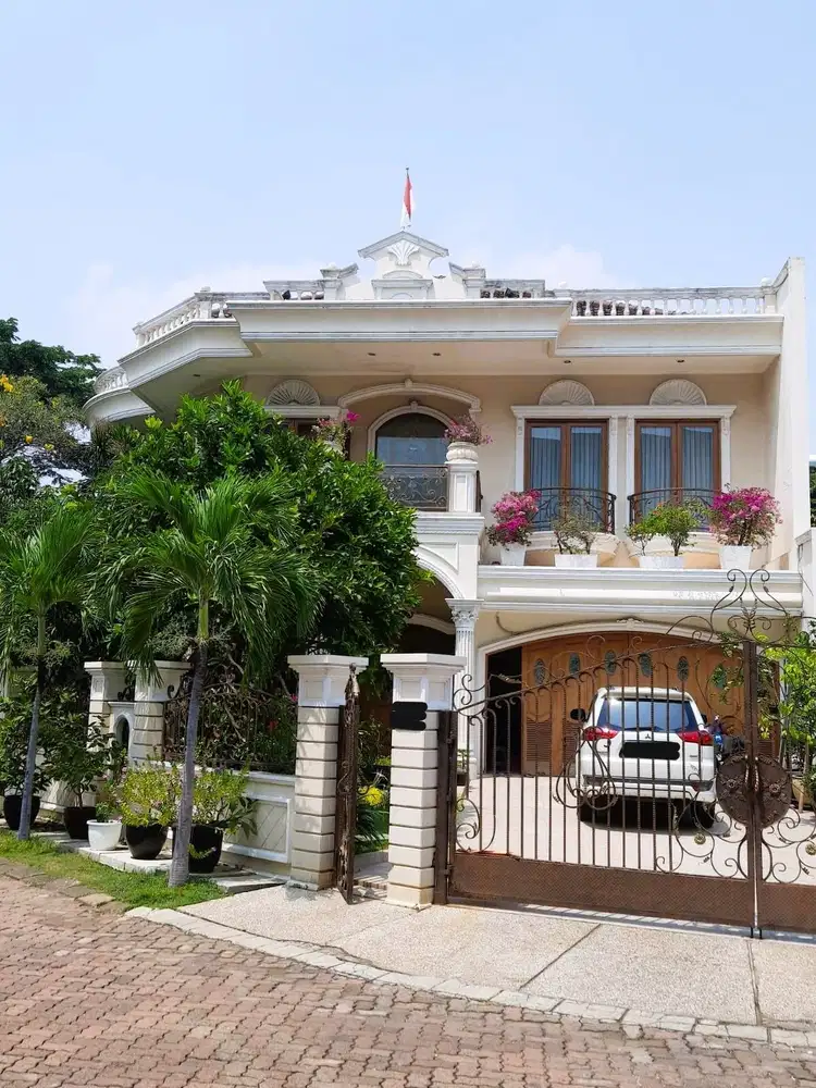 DIJUAL Rumah Sultan di Pantai Mutiara Siap Huni