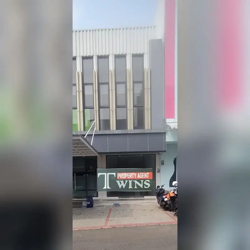 disewakan ruko baru, dua lantai di kota wisata cibubur