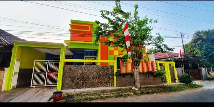 Rumah Baru ada taman di Belakang di Srondol AsriBanyumanik