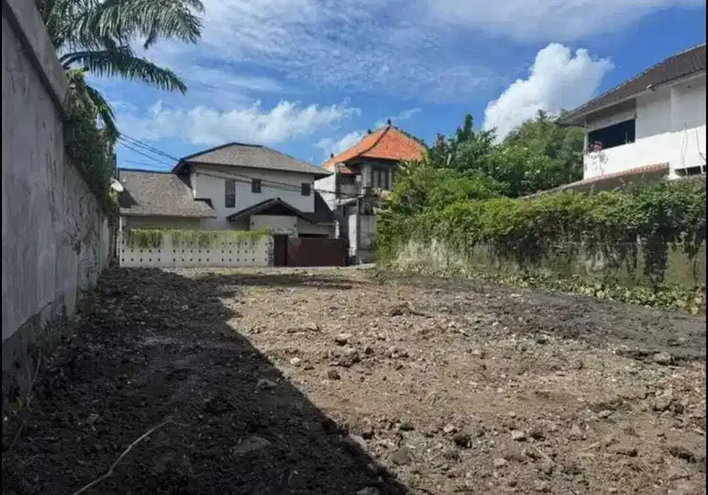 Sale tanah komersil 460m2 kaw villa depan hotel petitenget seminyak