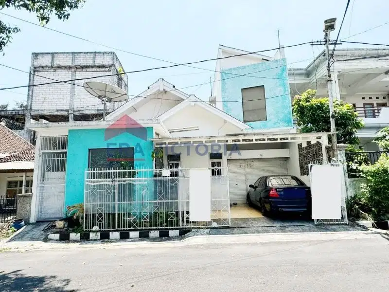 Rumah terawat lokasi tengah kota dekat Mall MOG