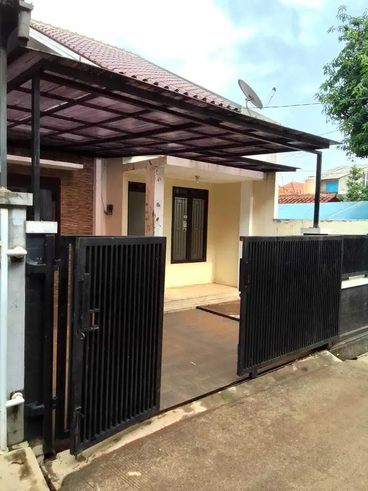 Dijual Murah rumah di Kukusan, Beji, Depok