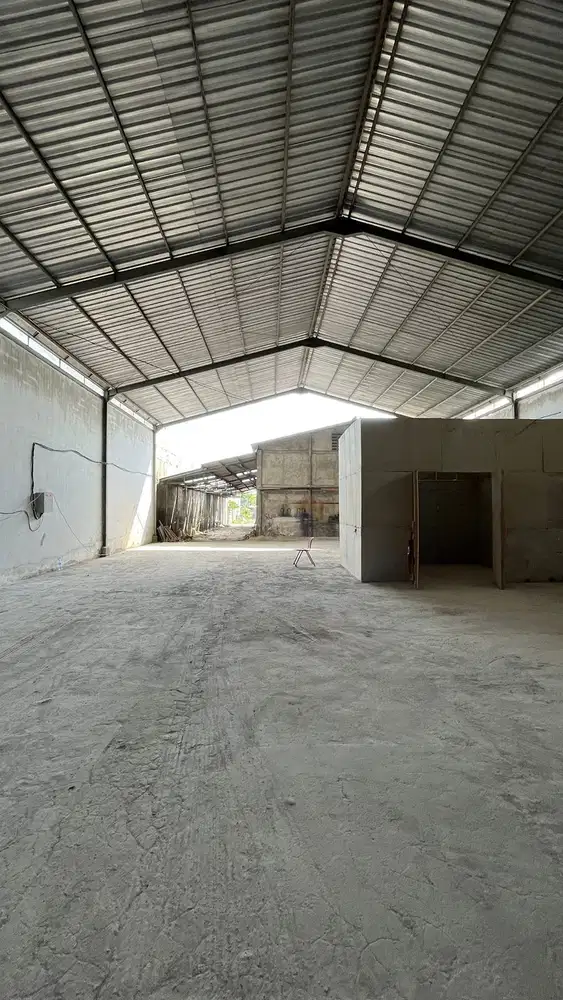 Jual cepat, gudang Hulaan. Menganti - Gresik