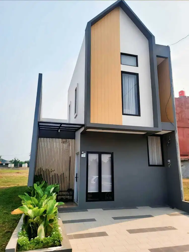 RUMAH 2 LANTAI DEKAT STASIUN