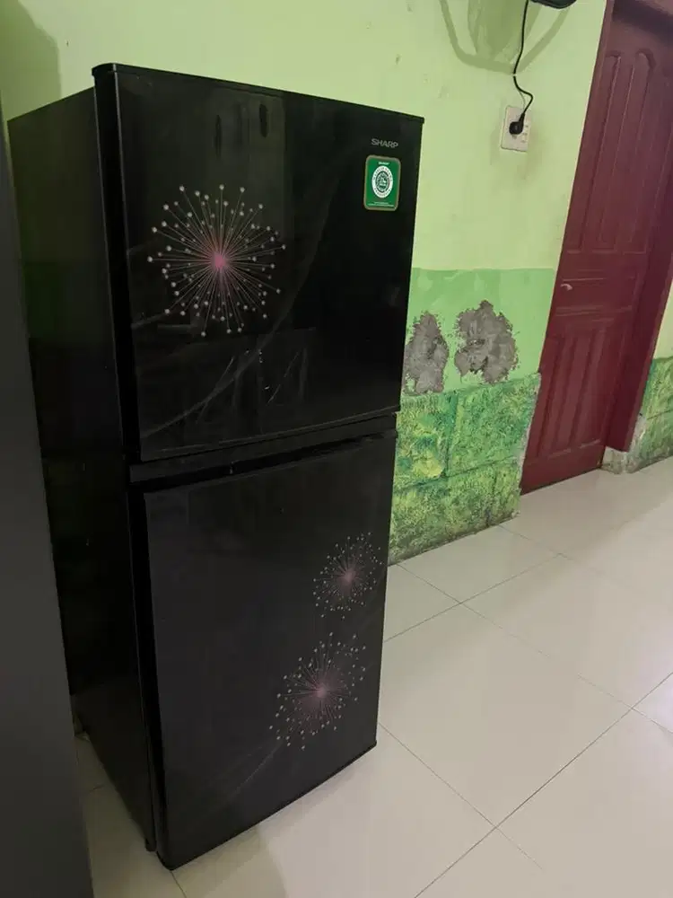 Kulkas Sharp 2 Pintu bagus dan dingin