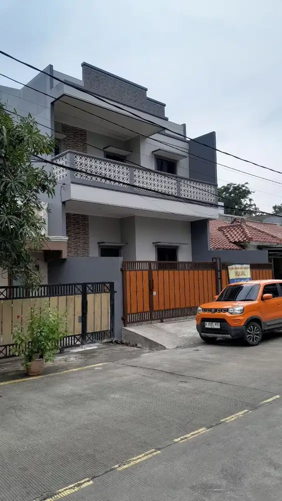 DIJUAL RUMAH BANGUNAN BARU 2 LT DI CLUSTER HARAPAN INDAH BEKASI UTARA