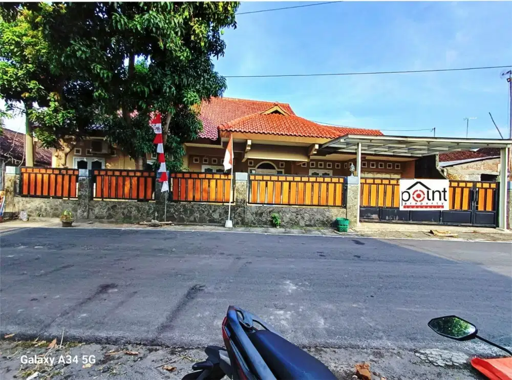 Rumah Luas Bagus Dekat Kampus UNS dan ISI Solo