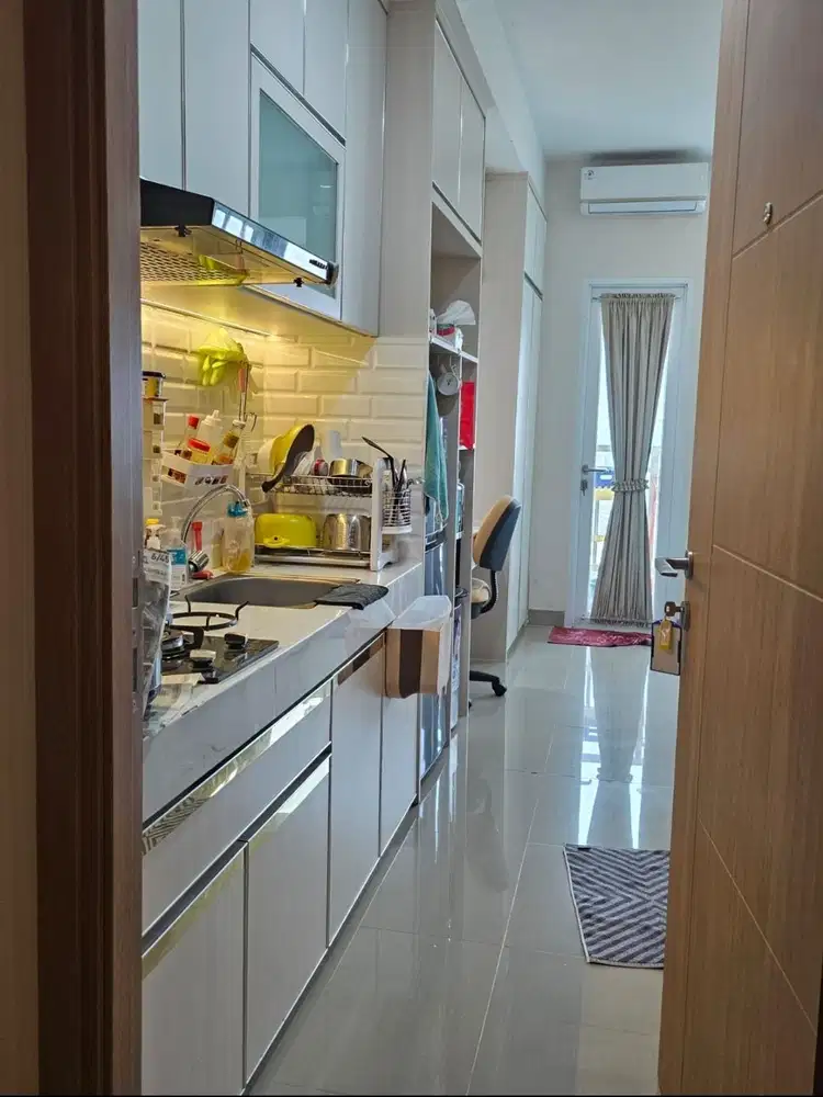 DISEWAKAN SEGERA Apartemen Studio Bresidence BSD City Tangerang.