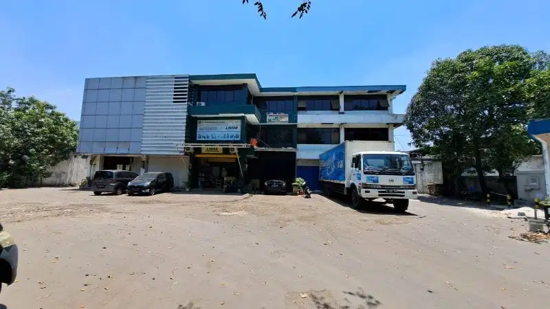 gudang n kantor 5000 m di  pegangsaan jakut