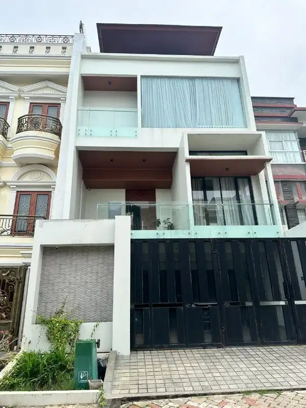 Di Jual Rumah Manyar Permai Pik . jakarta