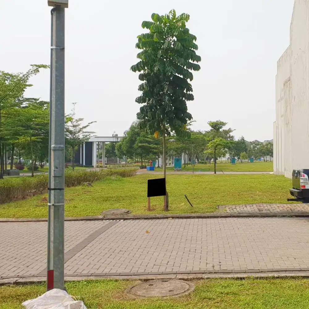 Kavling Hadap Selatan Samping Taman di Eminent BSD