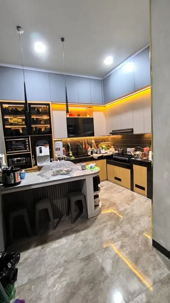 ANA RUMAH SEMI FURNISHED UK 6X22M DI JELAMBAR