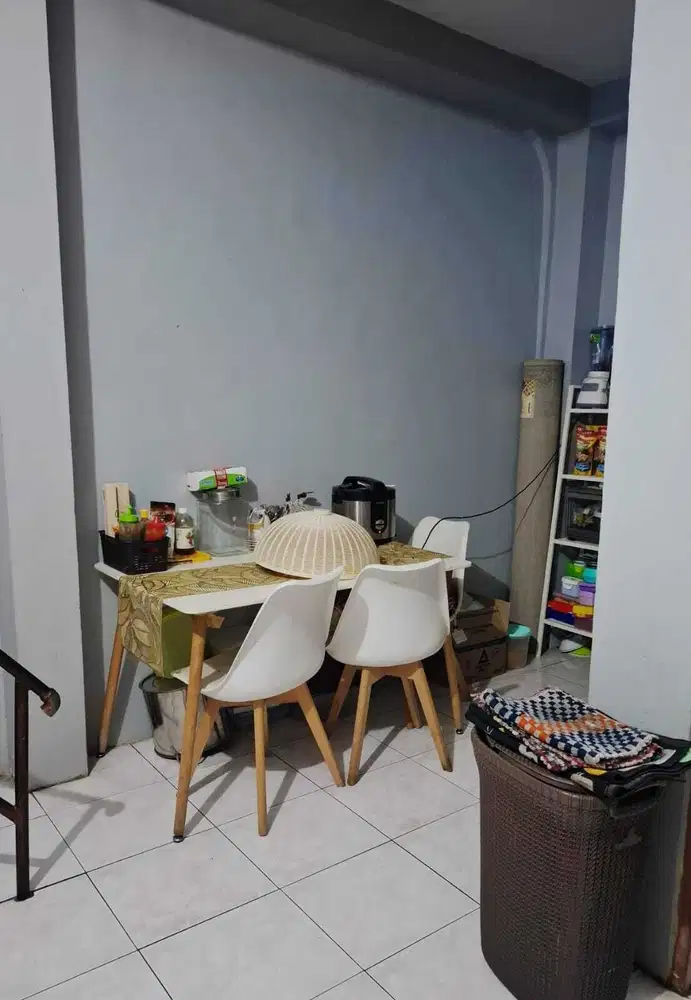 Dijual Rumah 1¼ lantai, di Pulogebang Permai