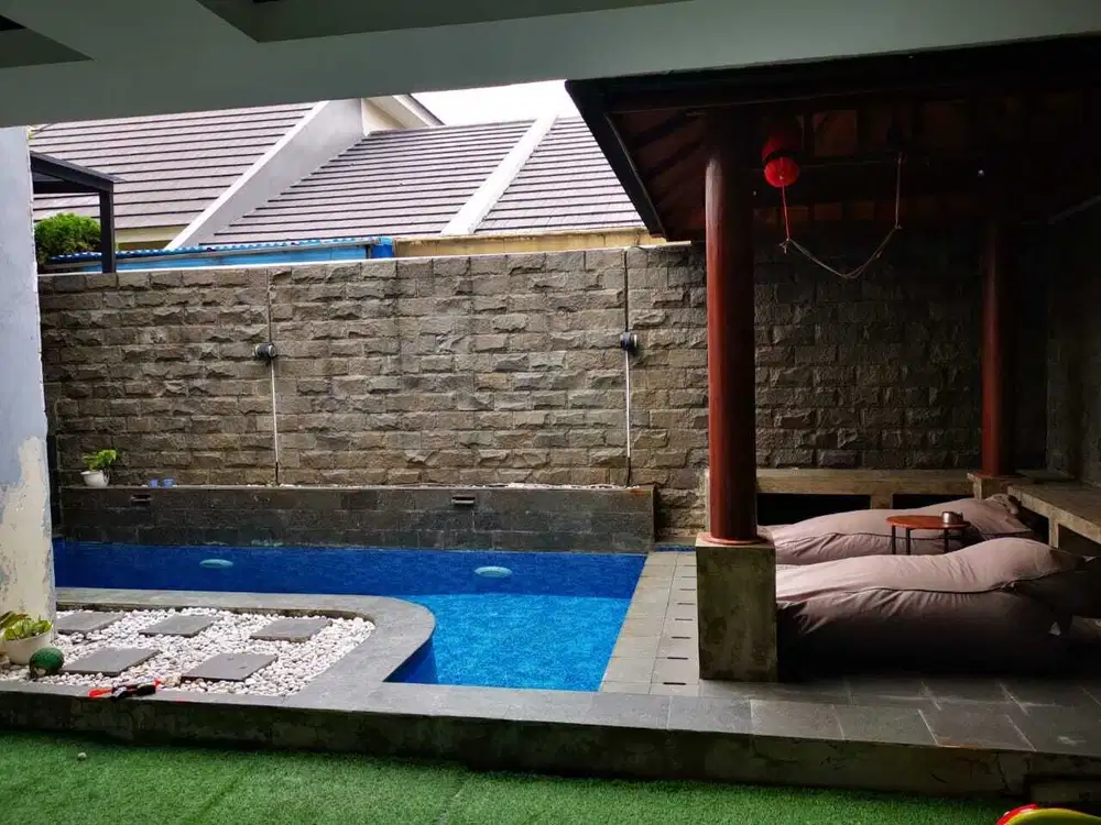 Dijual cepat rumah full renov cakep ada kolam renangnya d Suvarna Jati