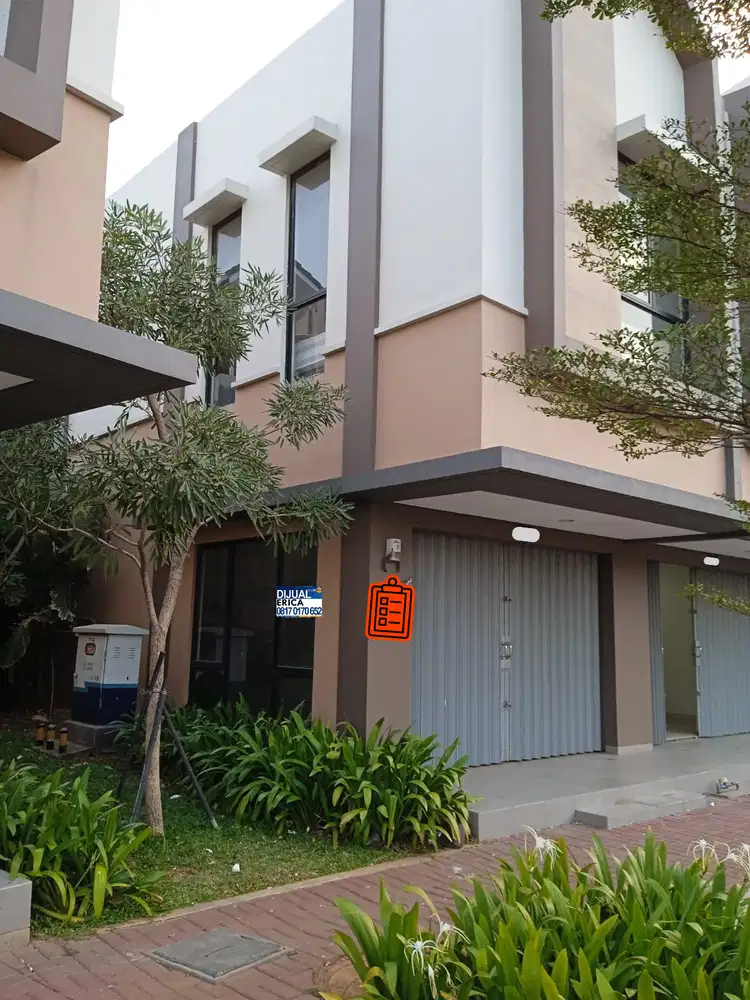 Dijual rumah 2 lantai posisi hook, free parking di Fedora Park Suvarna