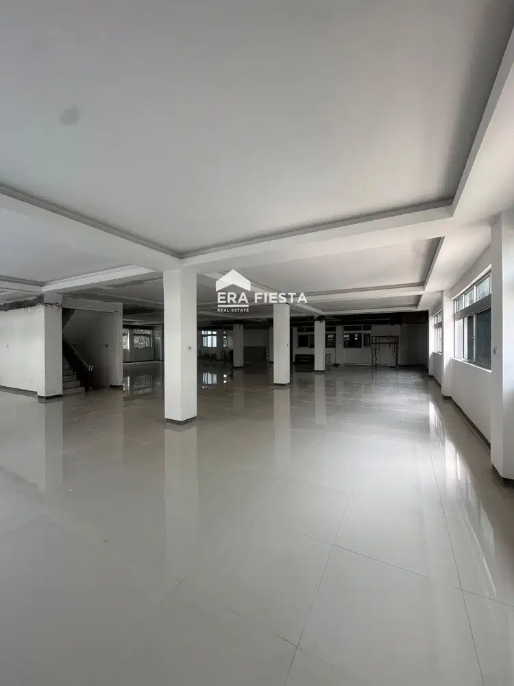 Gedung Kantor di Gunung Sahari 4 Lantai Siap Pakai Luas Bangunan 2600m