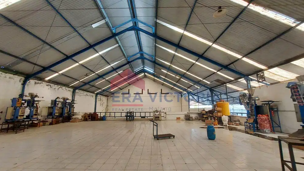 Gudang Ex Pabrik Disewakan di Kepanjen, Akses Jalan Luas Bisa Truk