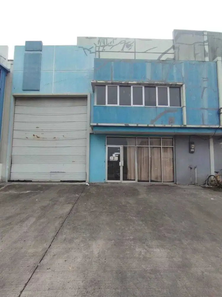 Disewakan Gudang sangat murah di  Central Cakung Jakarta Timur.