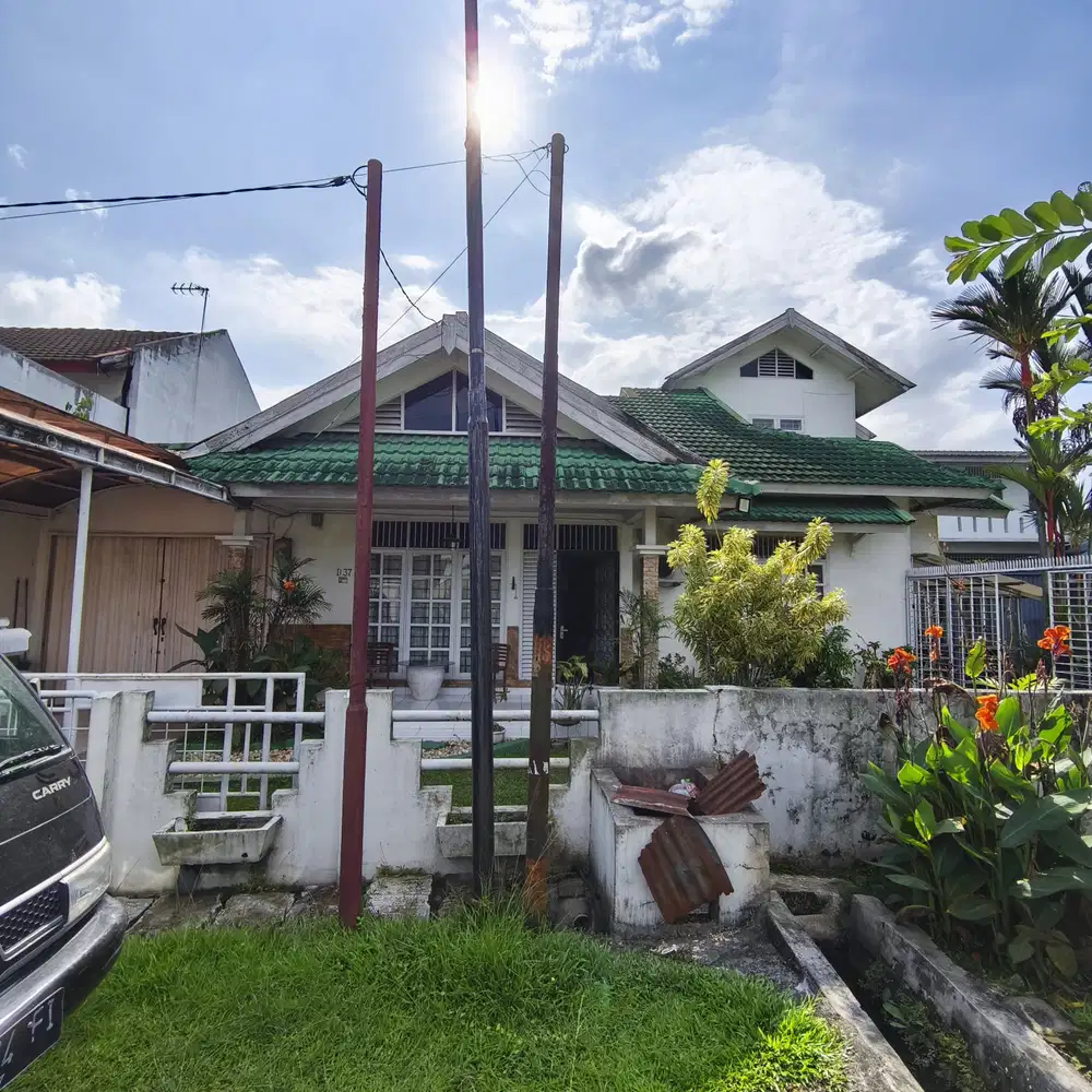 Dijual Rumah Luas Strategis Sangat Nyaman dan Asri di Kota Medan
