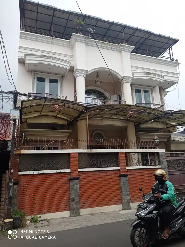 Dijual rumah di Tomang, jakarta barat