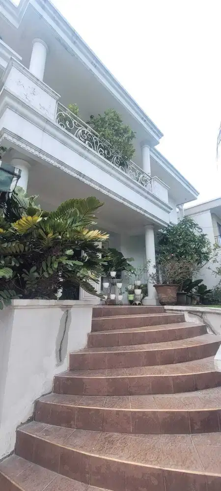 Rumah Siap Huni di Pondok Indah Bagus Lokasi Ok