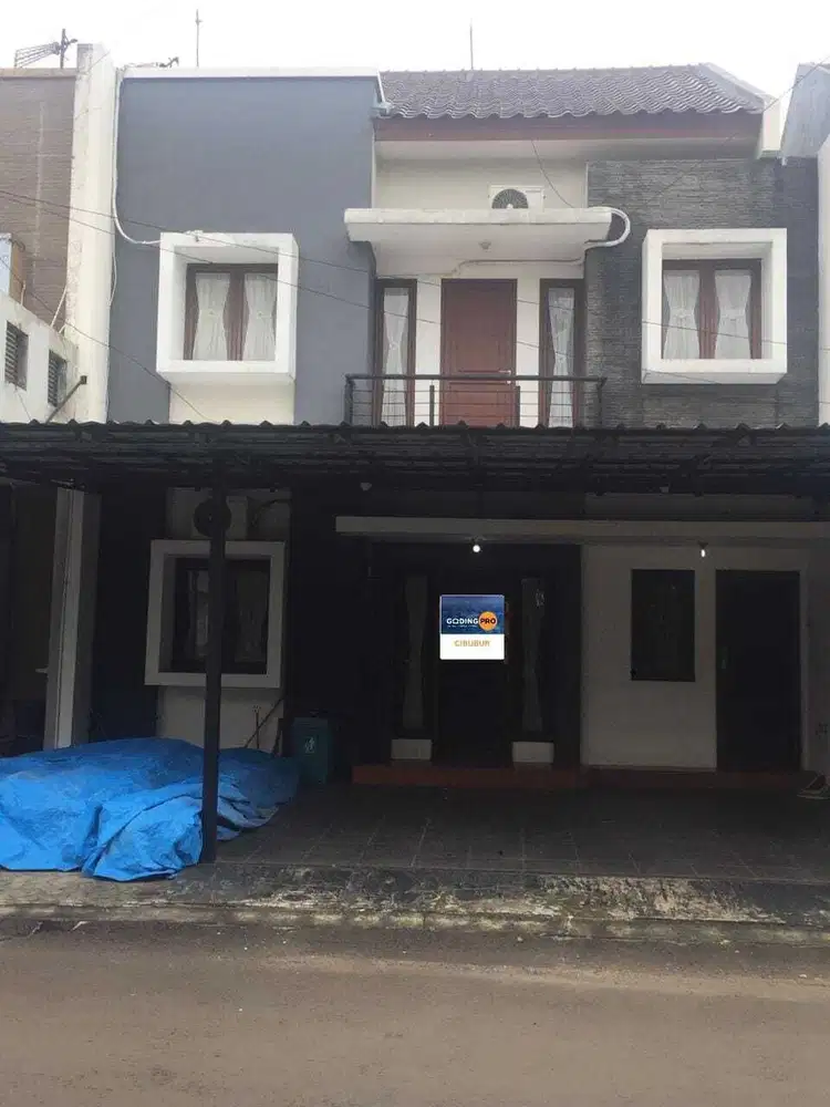 Di jual rumah di perumahan Raffles cibubur