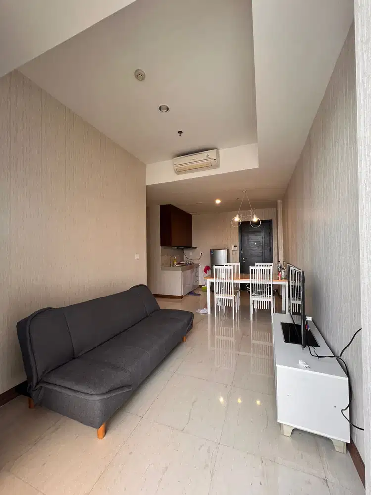 DISEWAKAN 2BR APARTEMEN SUDIRMAN HILLS RESIDENCE HIGH FLOOR FURNISHED