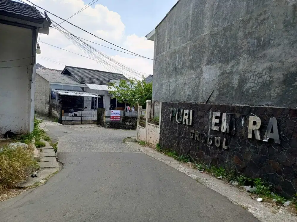 Rumah Hook beserta Paviliun, Strategis dekat Tol !